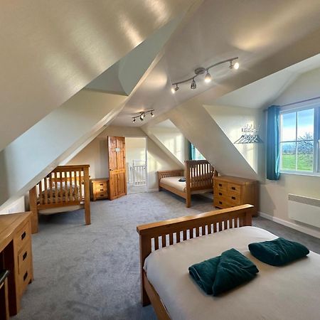 The Cow Shed Apartment Narberth Bagian luar foto