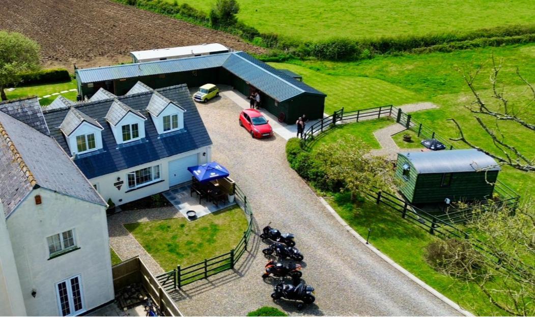 The Cow Shed Apartment Narberth Bagian luar foto